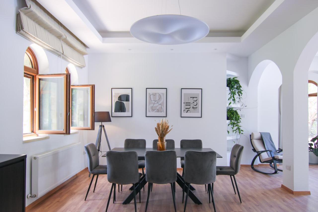 Phaedrus Living: Luxury Kathikas Villa Paphos