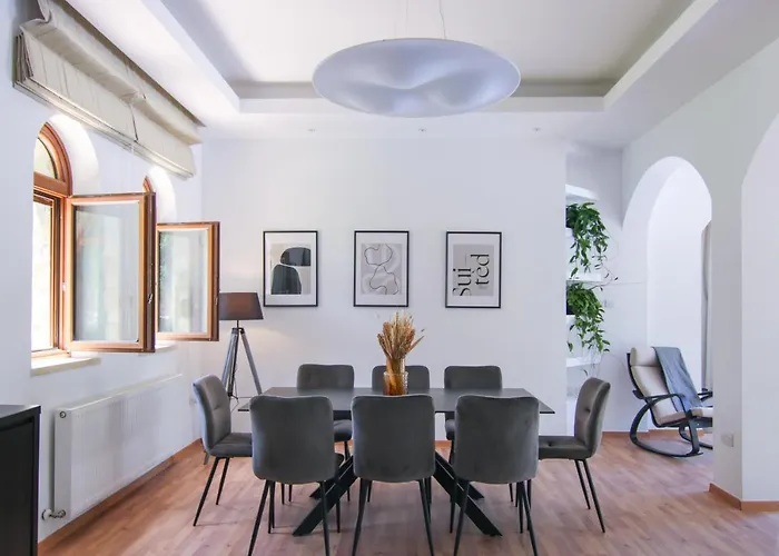Phaedrus Living: Luxury Villa Kathikas