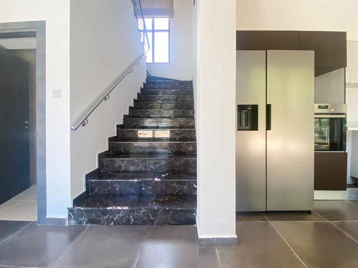Phaedrus Living: Luxury Kathikas Willa *