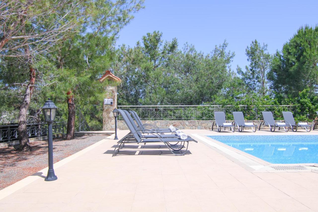 Phaedrus Living: Luxury Kathikas